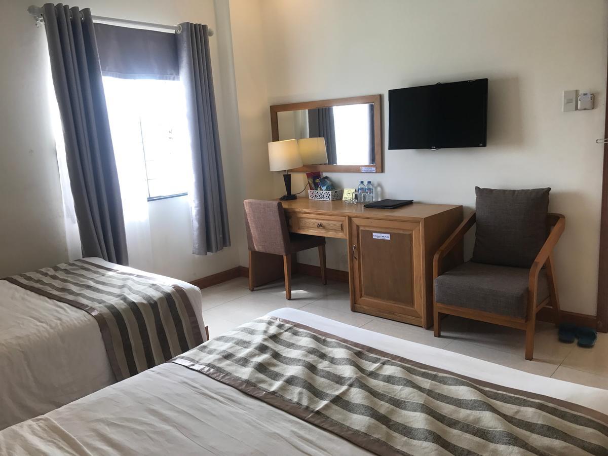 Elegant Hotel Pleiku Eksteriør billede