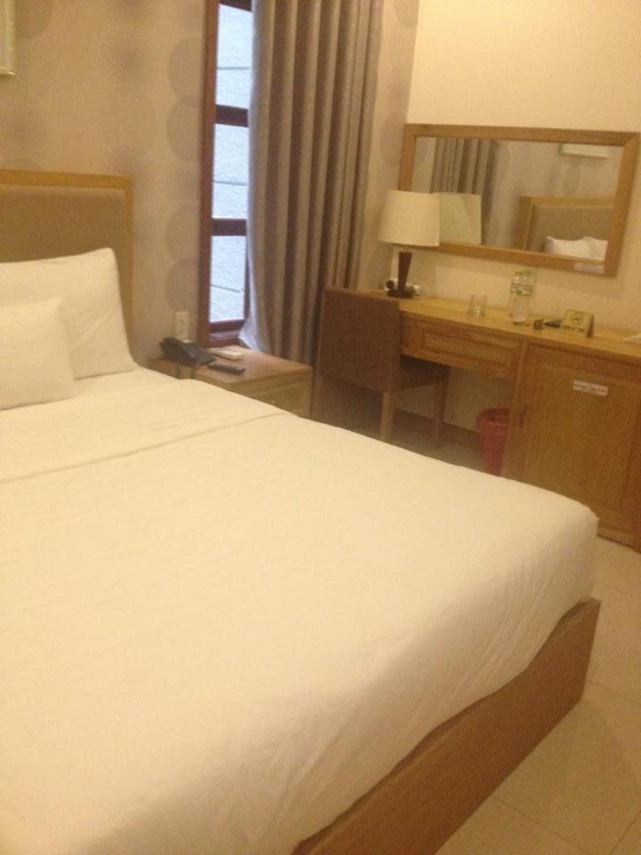 Elegant Hotel Pleiku Eksteriør billede
